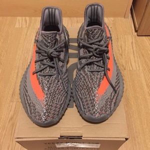 Yeezy Boost 350 V2